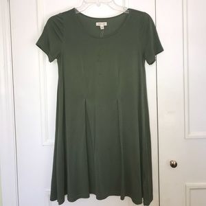 Silence + noise olive t shirt dress. Worn.